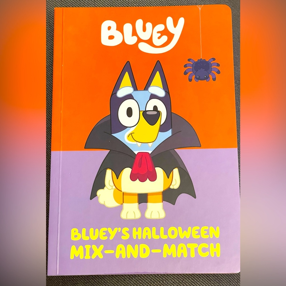 BLUEY'S HALLOWEEN MIX-AND-MATCH Book